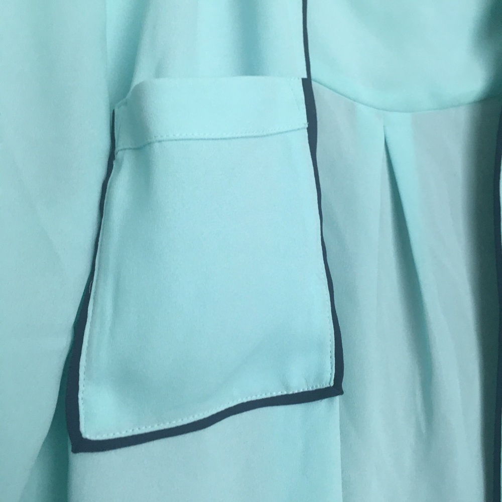 Express button up - Picture 3 of 4
